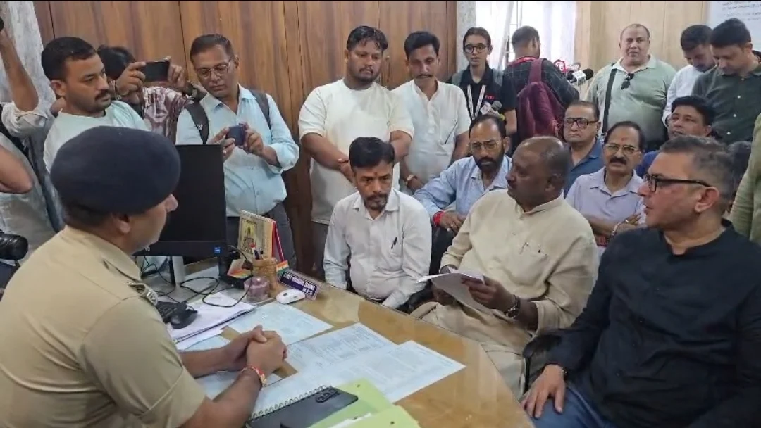 हल्द्वानी : राहुल गांधी पर दर्ज मुकदमे को लेकर कांग्रेस का प्रदर्शन, कार्रवाई की मांग
