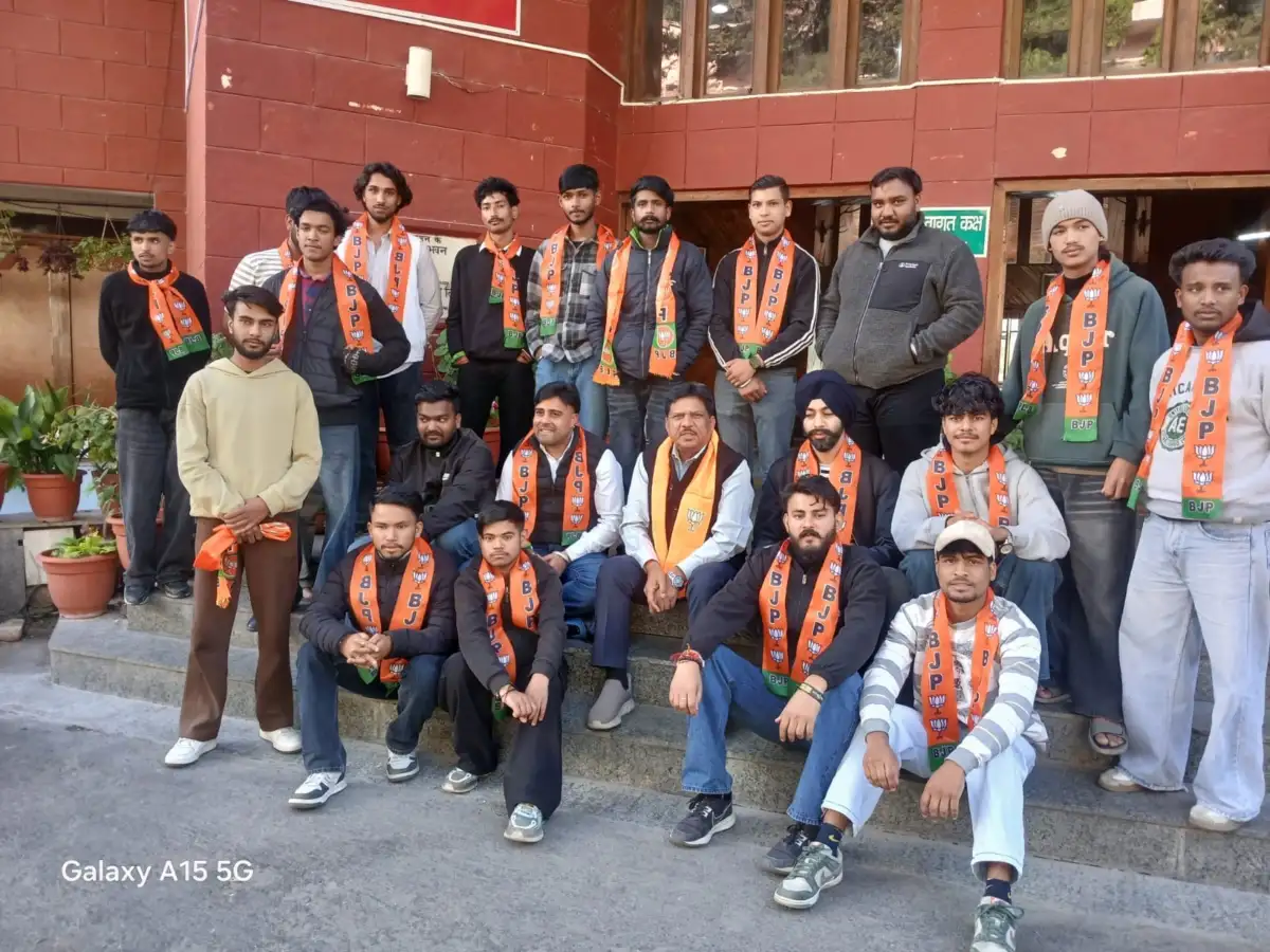 नैनीताल क्लब में भाजपा युवा मोर्चा और अनुसूचित जाति मोर्चे की 2027 चुनाव को लेकर महत्वपूर्ण बैठक